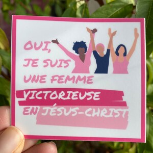 Autocollants chrétiens en vinyle | Femme victorieuse | Mat