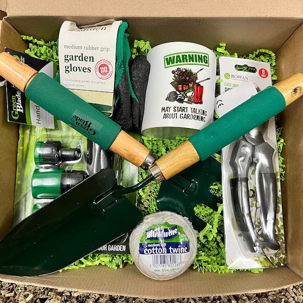 Gardening Lovers Men's - Gift Box - Contains Garden Tools- Gloves- Coffee Mug - The Perfect Gift for Dad- Grandad-Friend- Free Delivery