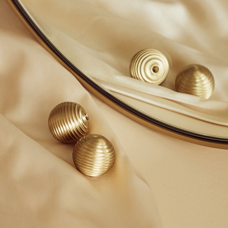 Honeycomb Shaped Brass Knobs , Threaded Brass Ball Pulls, Single Whole Knob