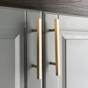 Solid Brushed Brass Cabinet Knobs and Drawer Pulls, for Kitchen Cabinet and Furniture