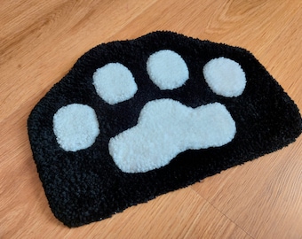 tufting,paw print door mat,mat for dogs,mat for dog house,mat for dog house,tufting,handmade carpet,dog accessory,rug