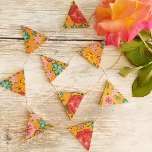 Tropical Flower Pattern Wooden Flag Bunting - 9 (5cm) Triangles on Natural Twine Cord