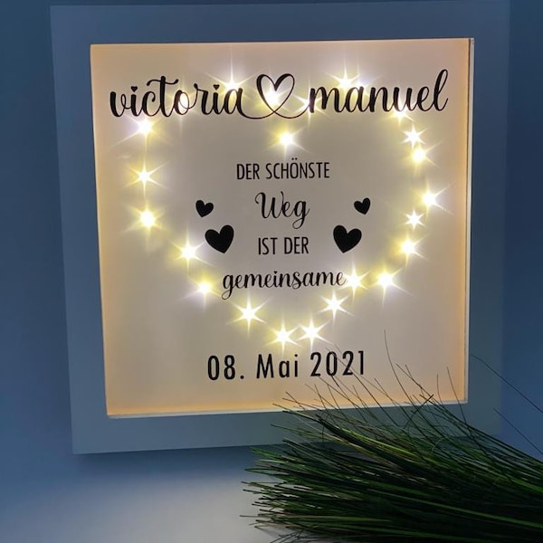 Beleuchteter Personalisierter Bilderrahmen mit LED-Beleuchtung - tolles Geschenk mit Motiv Hochzeit in mehreren Ausführungen