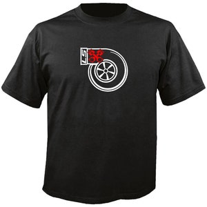 Puede incluir: Camiseta negra con un diseño de turbocompresor blanco y rojo, con el texto "LS" y "57". El diseño muestra una rueda de turbina y piezas del motor. La camiseta tiene cuello redondo y mangas cortas.