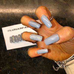 Luxe Grey Glitter Gel Nails, Custom Press on Nails, Reusable Nails, Stick on Nails, Grey Press on Nails, Long Square, Press on Fake Nails