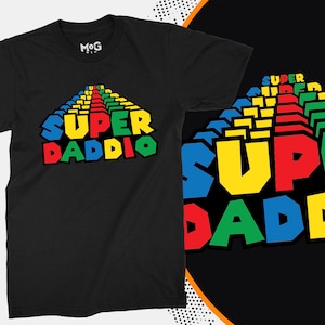 Super Daddio Graphic T-shirt –  The World&#39;s Greatest Dad Top - Retro Classic Gaming Father’s Day Gift for Him - Gamer tee for Step Dad