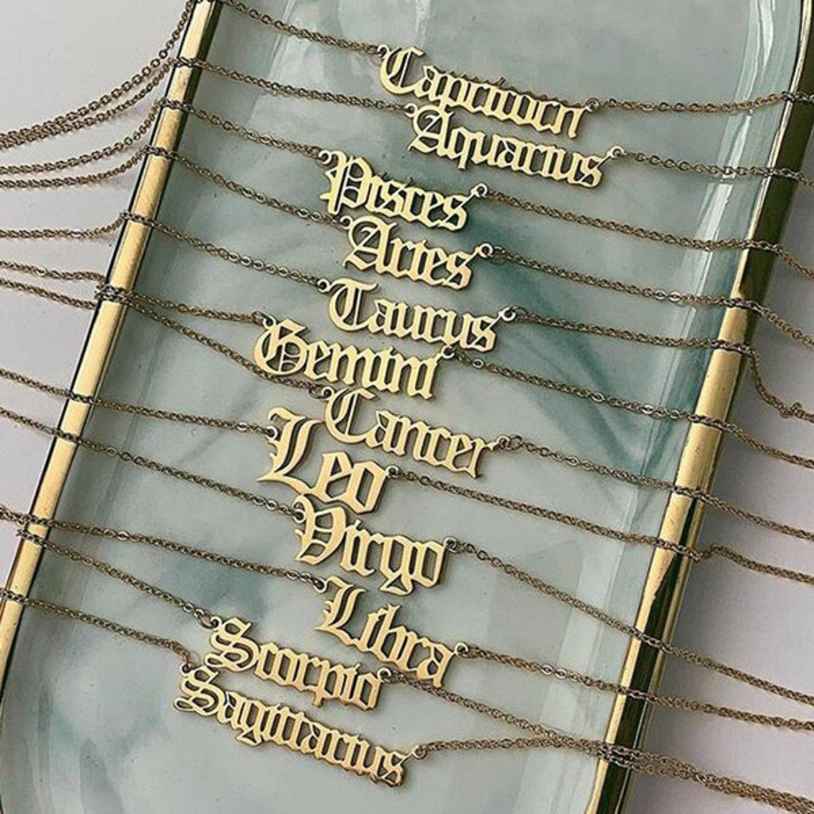 constellation en 5 lettres