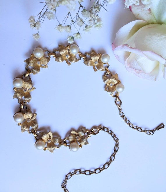 Vintage 1950s Judy Lee Faux Pearl Floral Necklace