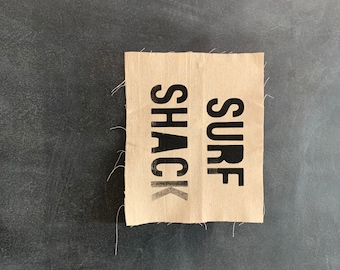 SURF SHACK 2 | Wandteppich, Siebdruck, Wanddeko, Wandbanner, Leinwandfahne, Wandbehang, Typografie Gobelin, Spruch Gobelin
