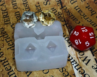 A pair of matching 12mm mini dice mold