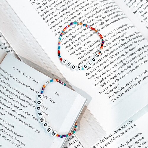 Ratón de biblioteca // Pulseras del club de lectura / Pulseras de cuentas / Pulsera para amantes de los libros / Regalos literarios