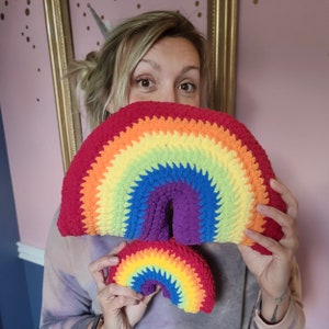 PRIDE Crochet Rainbow Pillow image 4