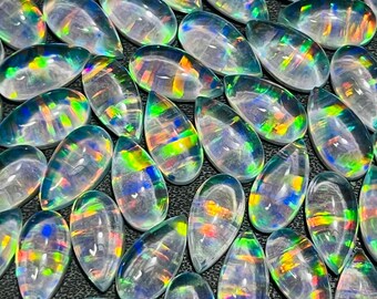 オーロラオパール ペアシェイプ カボション ロット – ジュエリー用オパール カボション、虹色のルース宝石、リングに最適なオパール。