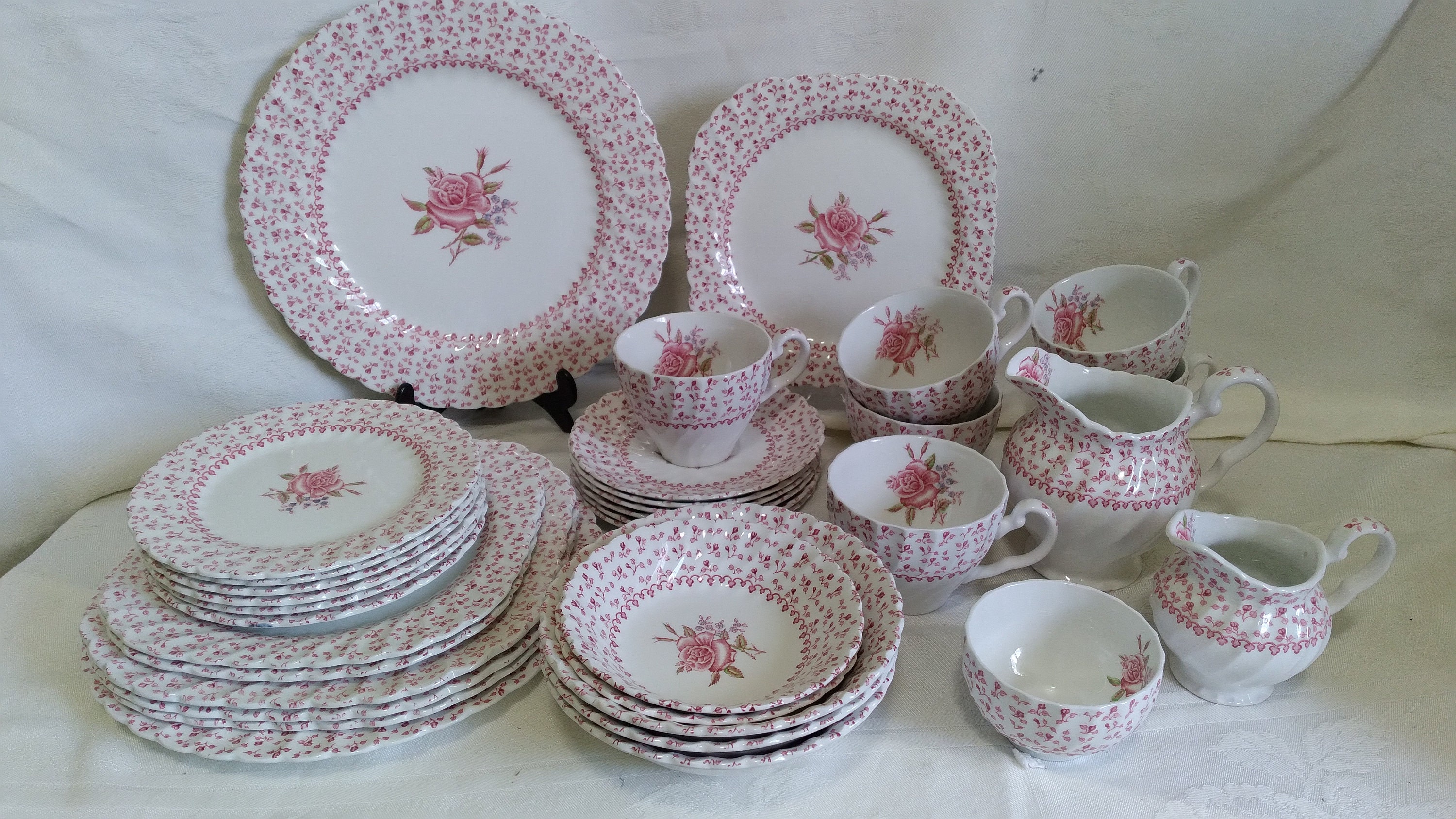 Assorted JOHNSON BROTHERS ROSE Bouquet Dinnerware **sold Assorted JOHNSON BROTHERS ROSE Bouquet Dinnerware **sold