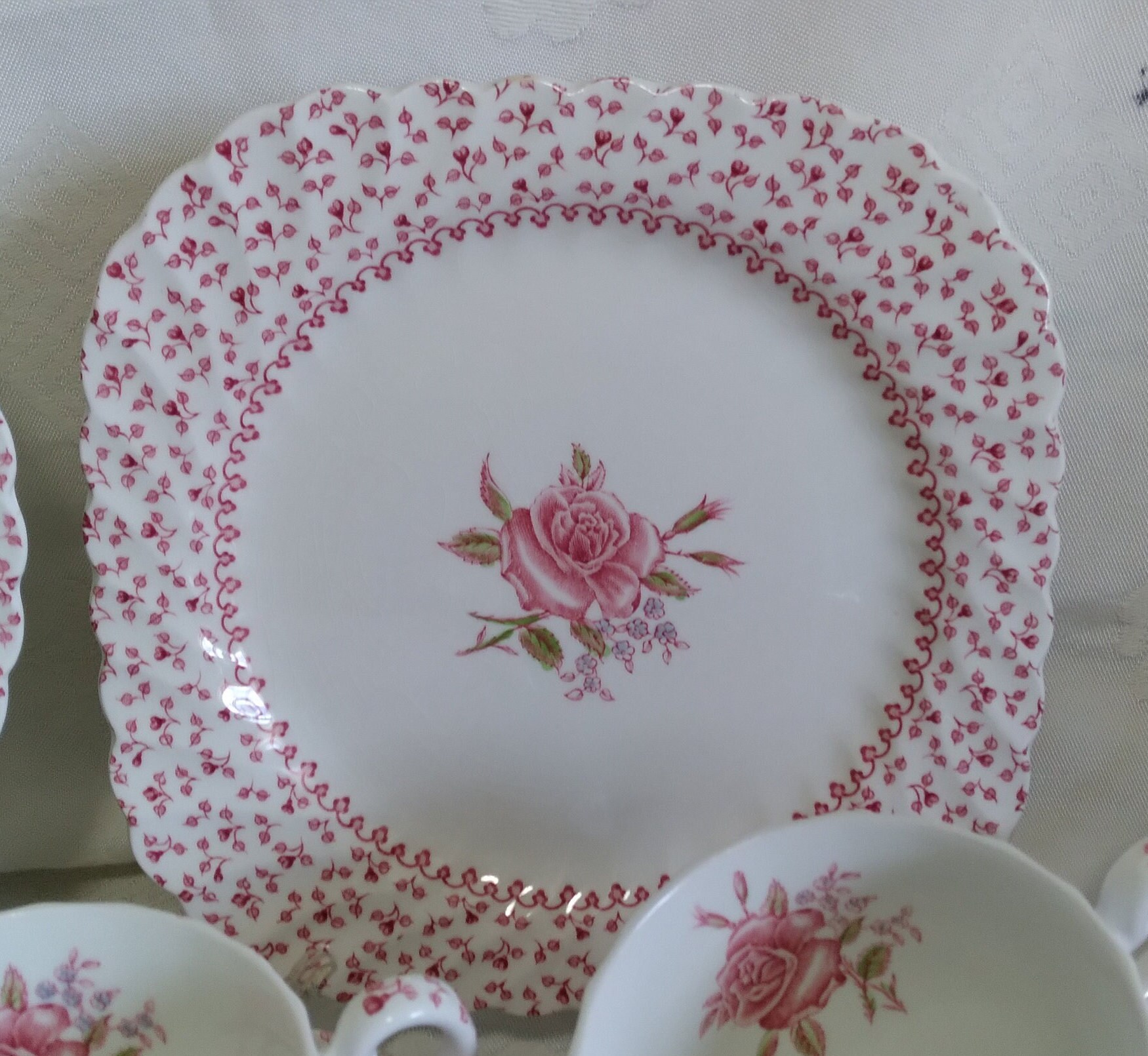 Johnson Bros Rose Bouquet 5個セット Assorted JOHNSON BROTHERS ROSE Bouquet Dinnerware **sold