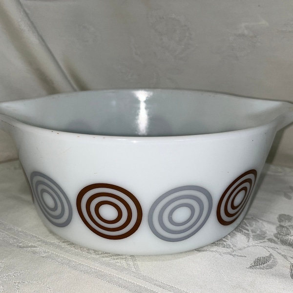 PYREX SALTON COSMOPOLITAN Promotional 2 1/2 Quart Casserole Dish No Lid