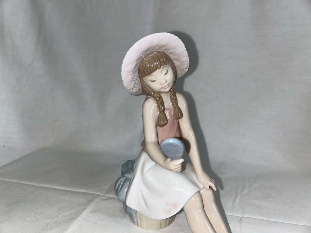 工芸品 リヤドロ 8238 girls with mirror