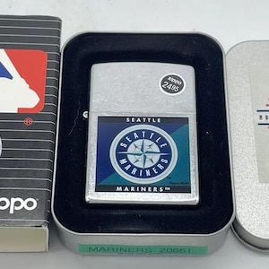 Rare 2006 ZIPPO 20661 Seattle Mariners MLB Street Chrome Lighter