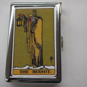 Premium Doppelseitiger Hermit Tarot Card Gelenkaufbewahrung Fall mit eingebauten Butan Feuerzeug