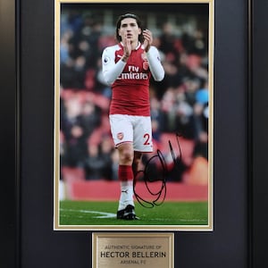 Hector Bellerin Arsenal Football Framed Signed 12x8 Autograph Photo Display