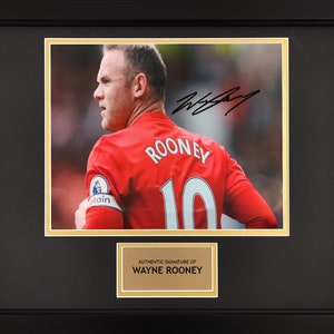 Wayne Rooney Manchester United Football Framed 10x8 Signed Autograph Photo Display