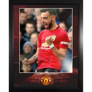 Bruno Fernandes Manchester United Football Framed Signed Autograph Photo COA