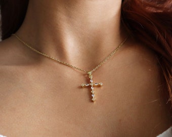 Sparkly Cross Necklace, Elegant Cross Jewelry, Gift for Her, Spiritual Jewelry, Aesthetic Necklace for Her, Protective Jewelry, Statement