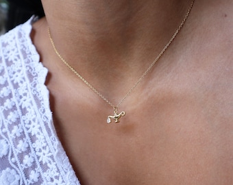 24K Gold Genie Lamp Necklace with Cubic Zirconia – Aladdin Inspired Jewelry