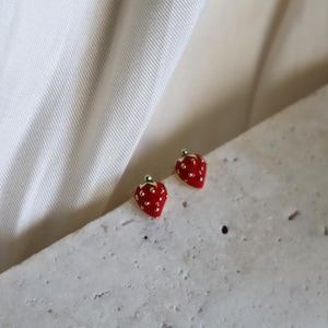 Tiny Strawberry Studs, Strawberry Earrings for Her, Cottagecore Jewelry, Dainty Earrings, Christmas Gift for Her, Minimalist Earrings