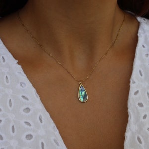 Abalone Necklace, Flashy Necklace, Gift for Her, Natural Shell Necklace, Summer Jewelry, Christmas Gift, Siren Aesthetic, Teardrop Pendant