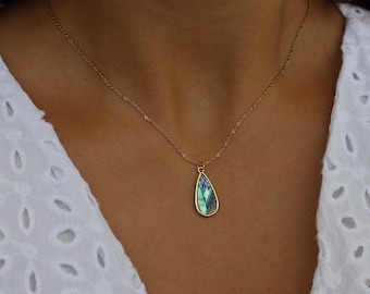 Natural Abalone Teardrop Pendant Necklace – Gold Shell Jewelry