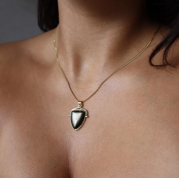 18K Gold Black Onyx Shield Necklace – Protection, Fantasy, Medieval Jewelry
