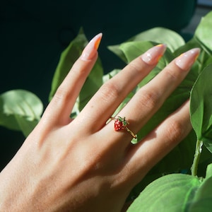 Aardbeiring verstelbare gouden ring leuke sieraden schattige aardbeiring cadeau voor haar Cottagecore sieraden Fairy ring Fairy sieraden goud