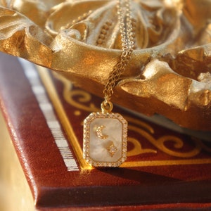 Starry Night Necklace, Dainty and Elegant Jewelry for Her, Cubic Zirconia Jewelry, Mother of Pearl Necklace, Celestial Jewelry, Spiritual