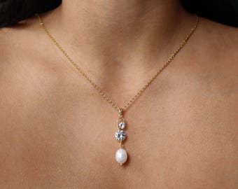24K Gold Pearl Necklace - Elegant Jewelry, Minimalist, Bridal Accessories