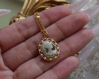 Sparkly Cameo Necklace – Dark Academia Jewelry, Vintage Style, 16K Gold Charm