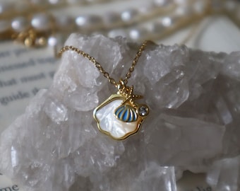 Mermaid Shell Necklace, Shell Charm Necklace, Siren Aesthetic Necklace, Summer Jewelry, Beach Necklace, Ethereal Necklace, Gift for Her