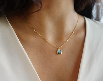 Antique Labradorite Necklace Healing Crystal Necklace Gemstone Necklace Crystal Jewelry Spiritual Jewelry Gold Charm Necklace Gift for Her