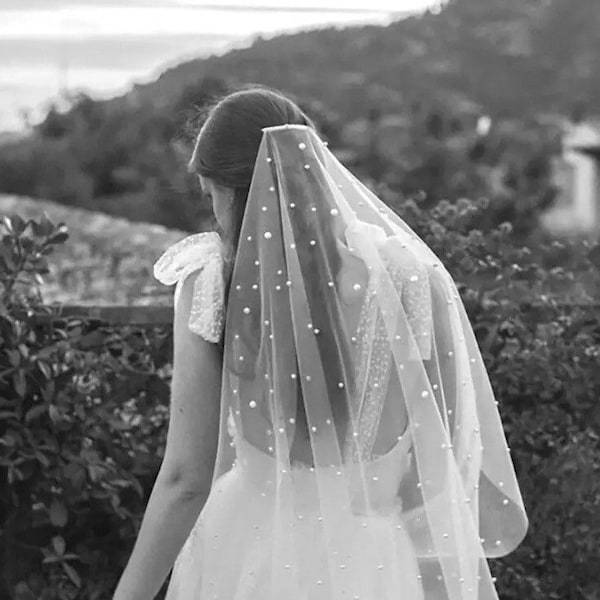 Single-Layer Delicate Wedding Veil with Assorted Pearls | White / Ivory Wedding Veil | One Layer Wedding Veil | Pearl Veil | Bridal Veil