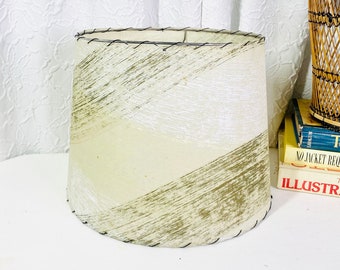 Vintage Fiberglass Mid Century Modern Lamp Shade, Mid Century Modern Lampshade, Vintage Lamp Shade, Fiberglass Lamp Shade, 9" Tall