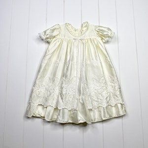 Vintage Christening Baptism Gown, Vintage Cottagecore Gown, Vintage Baby Dress, Lace Dress, Flower Girl Dress, Size 12 Months