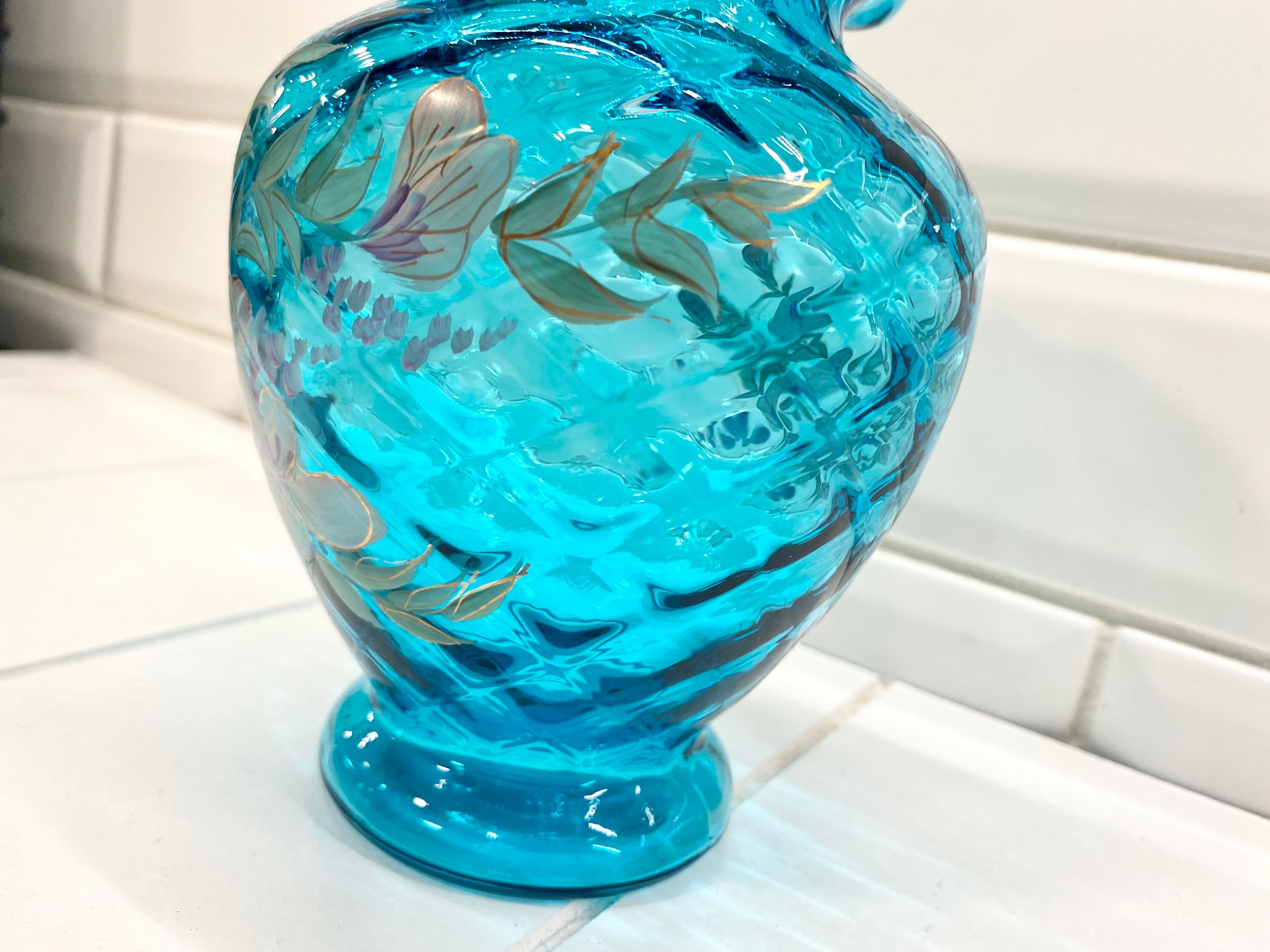 ヴィンテージ フェントン ブルー ハンドペイント フローラル フリル