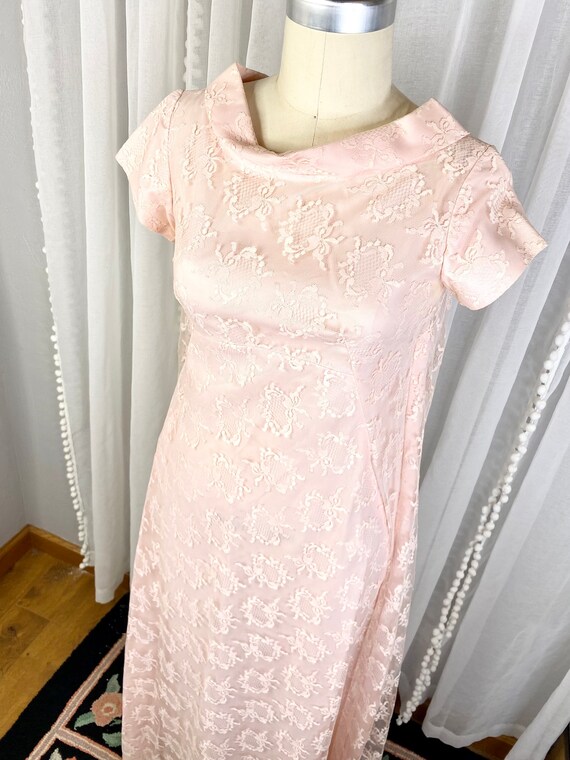 50’s Dusty Pink Floral Lace Dress