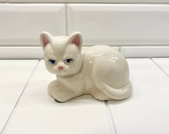 Figura de gato kitsch de cerámica vintage, decoración pintada a mano