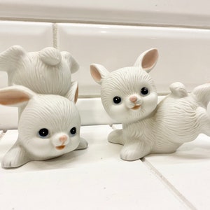 ヴィンテージ Homco セラミック ビスク ホワイト バニー ラビット、レトロ セラミック ラビット、ヴィンテージ バニー、イースター バニー、レトロ イースター デコレーション、#1454、2 個セット