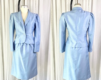 Vintage Periwinkle Blue Dupioni Silk Two Piece Skirt Suit, Vintage Suit, Duponi Silk Suit, Vintage Skirt Suit, Pale Blue Suit, Size Medium