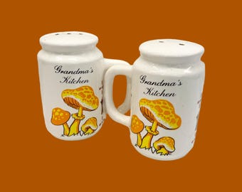 Vintage Ceramic Mushroom Salt and Pepper Shakers, 1980s Kitchen Decor