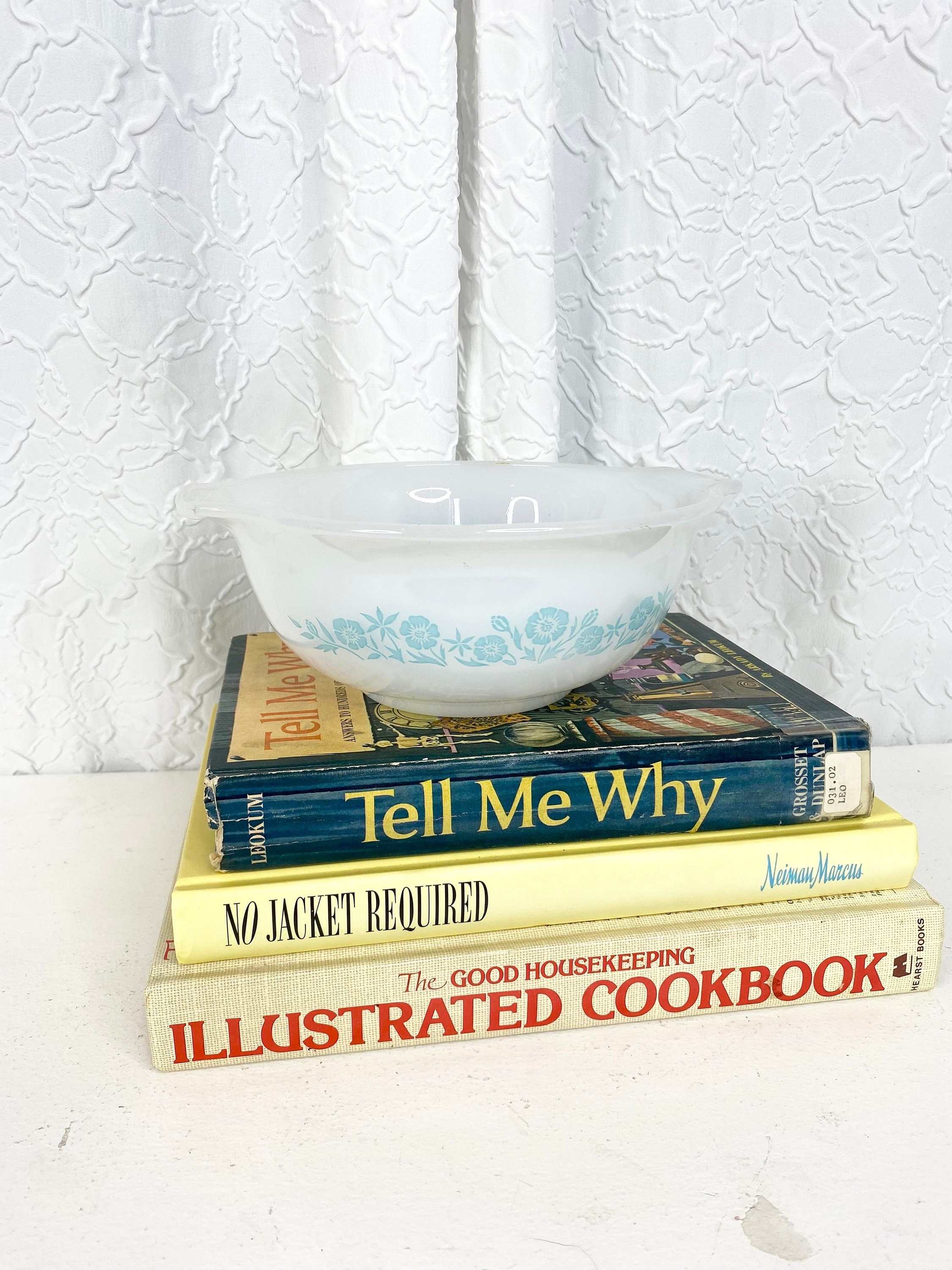 Vintage Glasbake Maid of Honor White and Blue Mixing Bowl, Pyrex Nesting Bowl, J-2355, 16, Milk Glass Maid of Honor Cinderella Bowl