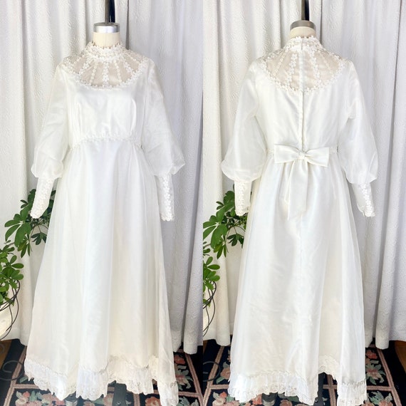 Vintage Iridescent White Daisy Wedding Dress, Boh… - image 1