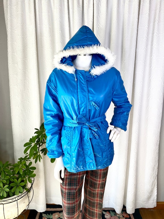 Vintage 1970s Chalet Bright Blue Puffer Jacket, V… - image 1